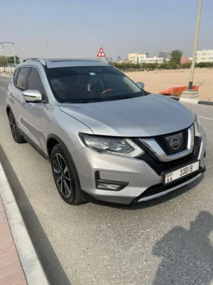 2020 نيسان اكس تريل SL