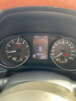 2020 نيسان اكس تريل SL