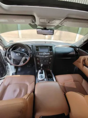 2018 Nissan Patrol LE Platinum city