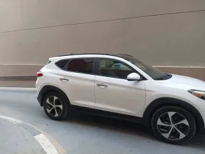 2016 هيونداي توسان Limited