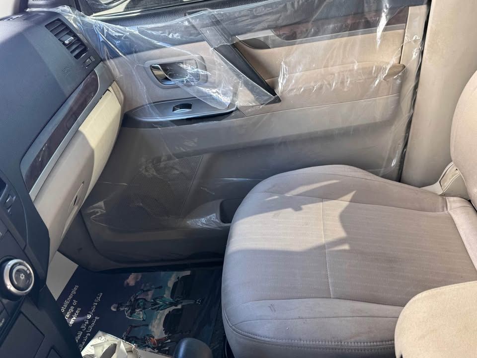 2013 Mitsubishi Pajero Signature Edition