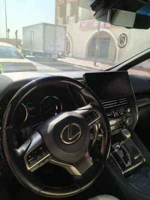 2021 لكزس ال ام 300 اتش