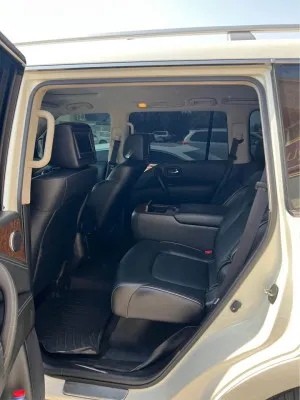 2015 Infiniti QX80 LUXE