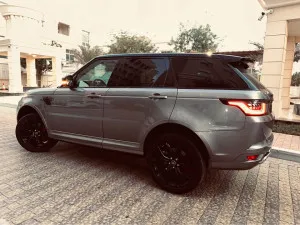 2022 Land Rover Range Rover Sport SVR