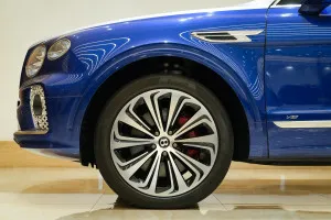 2022 بنتلي بنتايجا V8 AWD
