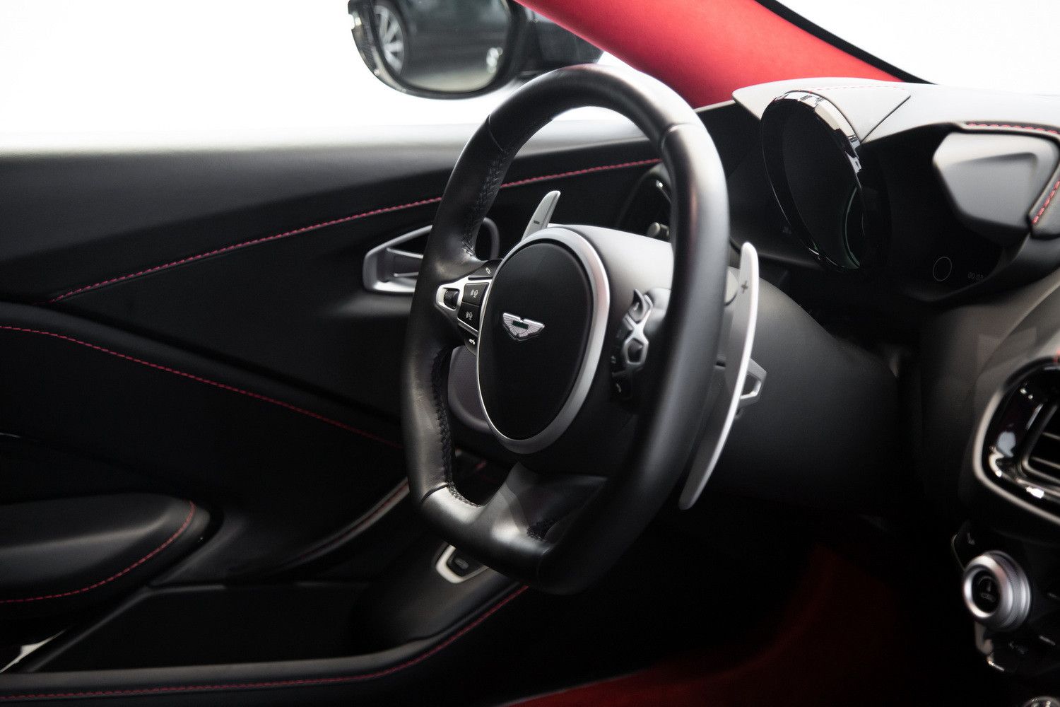 2019 استون مارتن فانتاج V8 Coupe