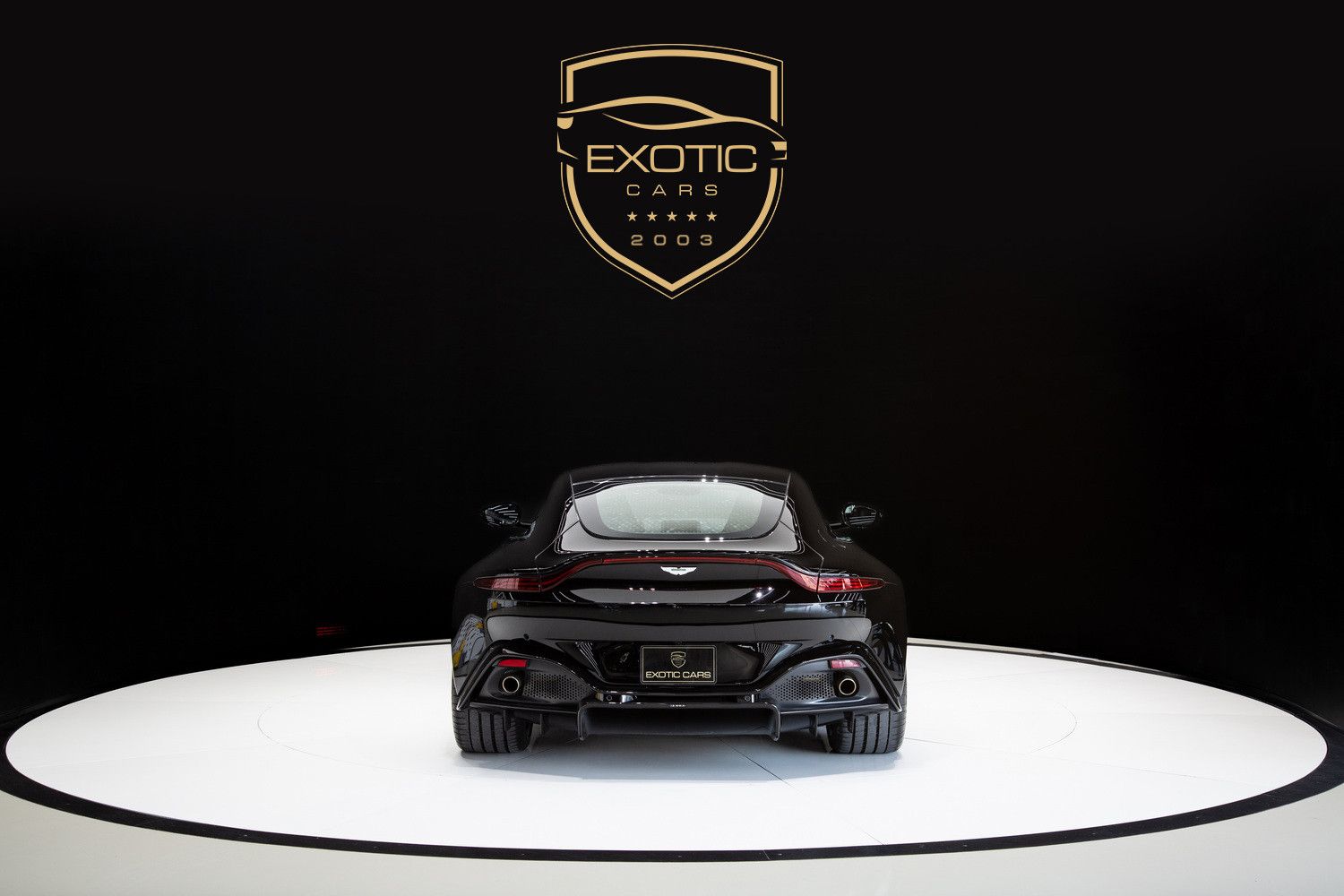 2019 استون مارتن فانتاج V8 Coupe