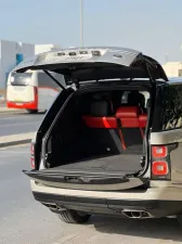 2018 لاند روفر رينج روفر SE