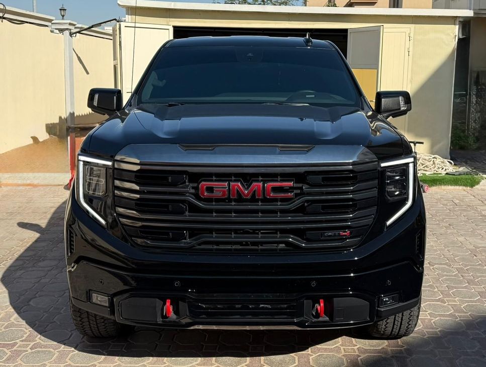 2023 GMC Sierra AT4