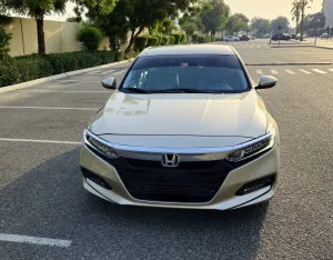 2019 هوندا أكورد EX