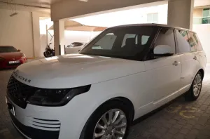 2018 لاند روفر رينج روفر HSE