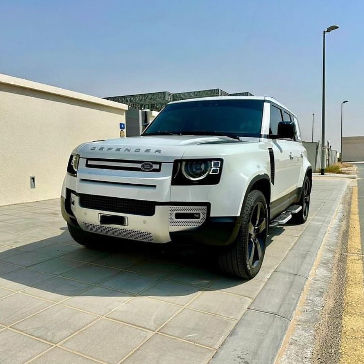 2024 لاند روفر ديفندر 110 HSE