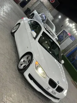 2011 بي أم دابليو الفئة - 3 328