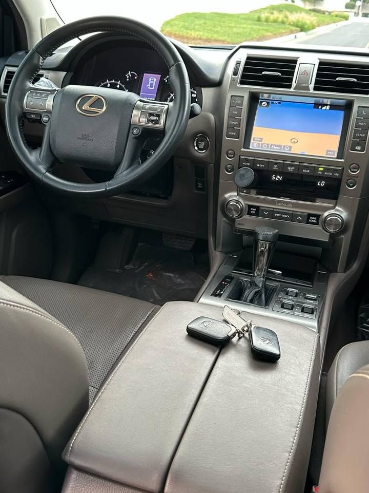 2018 Lexus GX F-sport