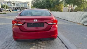 2015 هيونداي النترا SE
