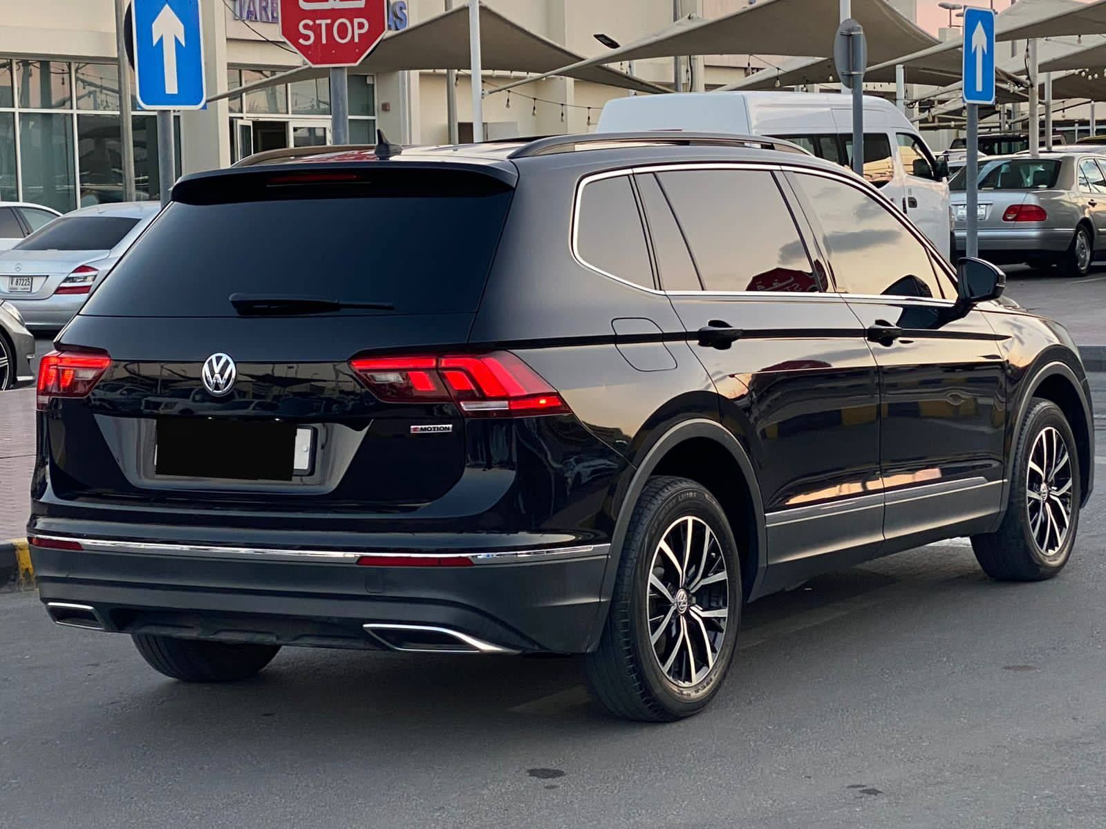 2021 فولجس فاجن تيغوان SE R-Line Black