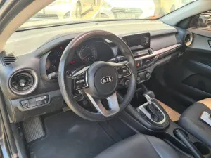 2020 كيا سيراتو EX hatchback