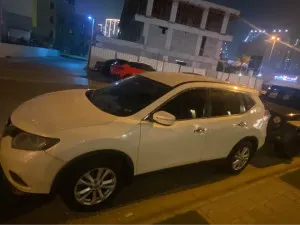 2017 نيسان اكس تريل ST