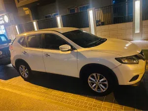 2017 نيسان اكس تريل ST