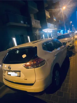 2017 نيسان اكس تريل ST