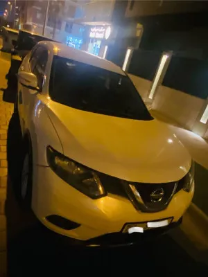 2017 نيسان اكس تريل ST