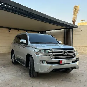 2018 Toyota Land Cruiser GXR