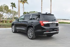 2022 جي أم سي أكاديا Denali