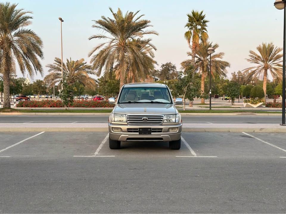 2004 تويوتا لاند كروزر GXR