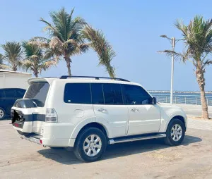 2015 Mitsubishi Pajero GLS