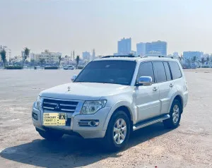 2015 Mitsubishi Pajero GLS