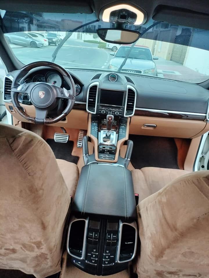 2011 بورش كاين S