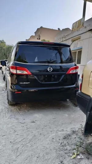 2015 نيسان كويست Platinum
