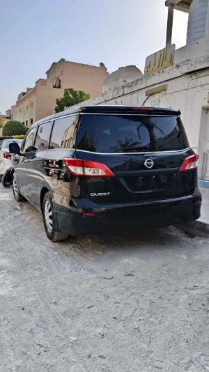 2015 نيسان كويست Platinum