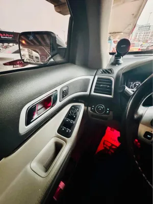 2013 فورد اكسبلورر Limited