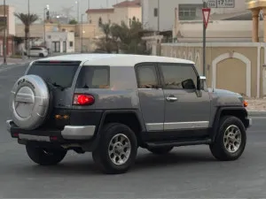 2013 تويوتا أف جي كروزر Adventure