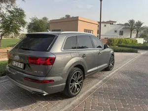 2016 اودي كيو٧ Prestige