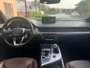 2016 اودي كيو٧ Prestige