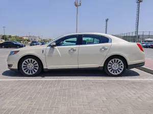 2014 لينكولن ام كي اكس Reserve