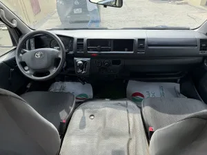 2017 تويوتا هياس Commuter GL