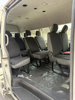 2017 تويوتا هياس Commuter GL