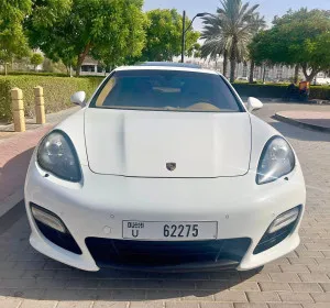 2013 بورش باناميرا GTS