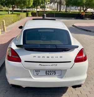2013 بورش باناميرا GTS