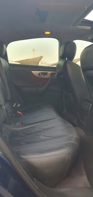 2020 إنفينيتي كيو آكس٧٠ V8