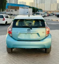 2013 تويوتا بريوس Nightshade Edition FWD