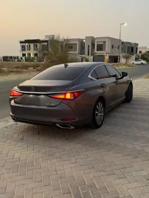 2021 لكزس ES - اي اس Es350