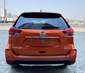 2020 نيسان روج SV