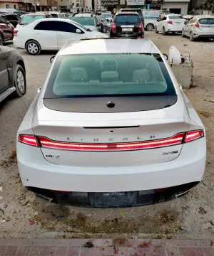 2016 Lincoln MKZ Select