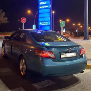 2011 تويوتا كامري LE