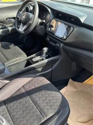 2021 Nissan KICKS S
