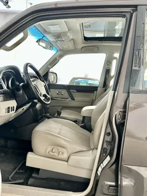 2019 ميتسوبيشي باجيرو GLS